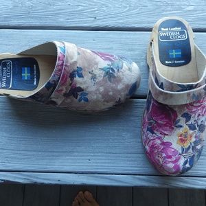 authentic Swedish leather   clogs
